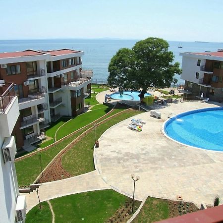 Messambria Beach Apartments Sveti Vlas Exteriör bild