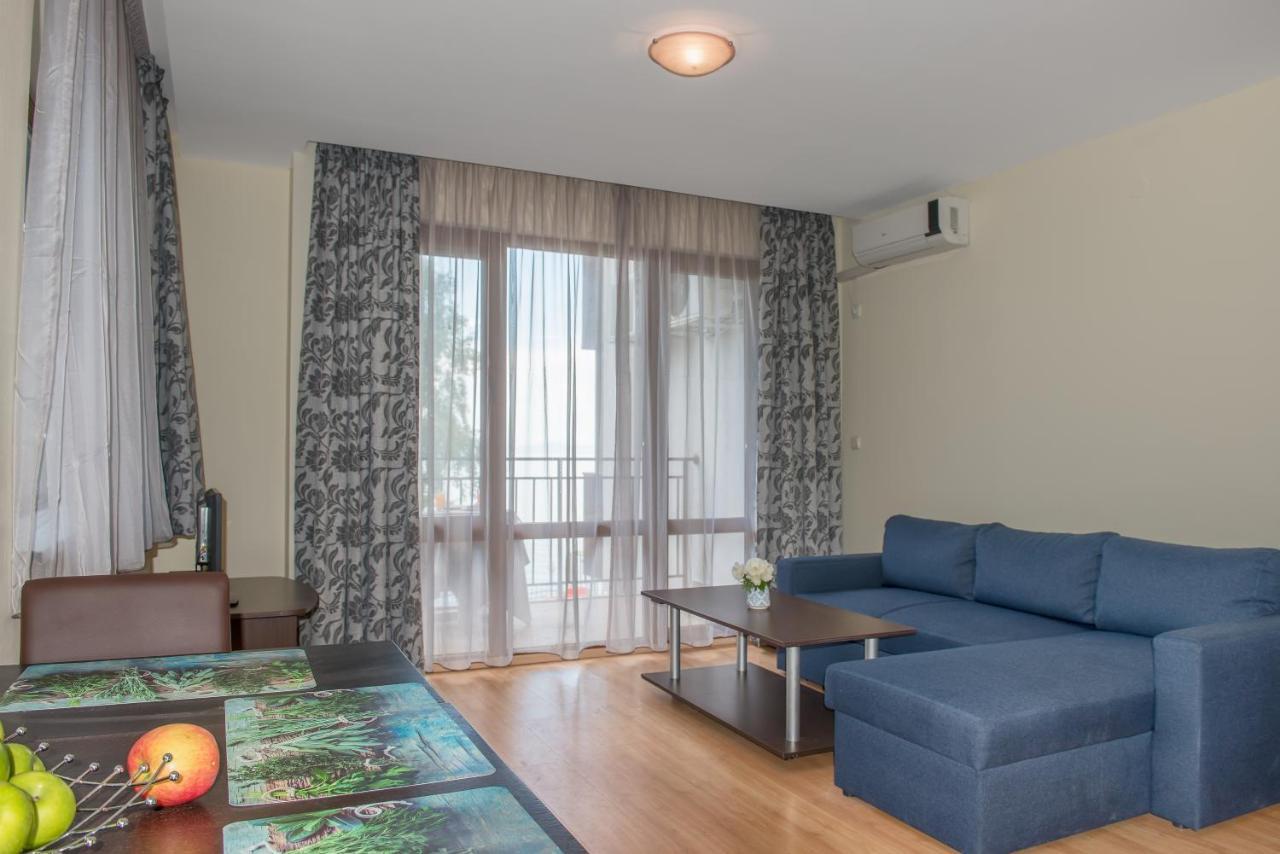 Messambria Beach Apartments Sveti Vlas Exteriör bild