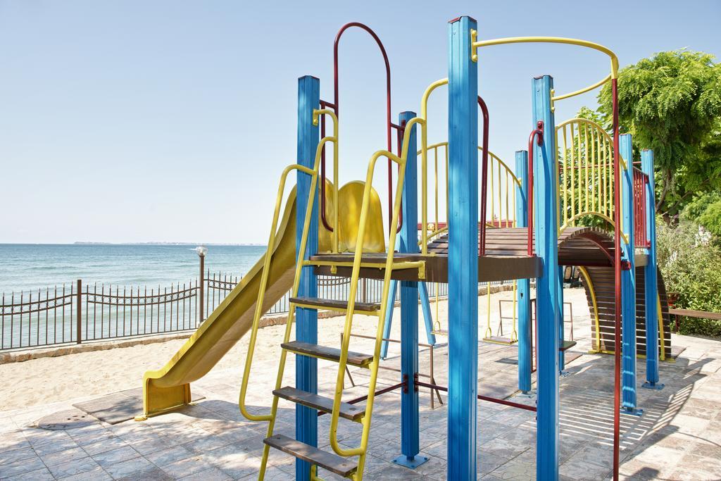 Messambria Beach Apartments Sveti Vlas Exteriör bild